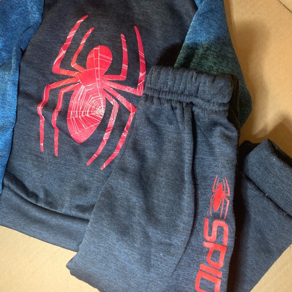 🕷 Spider-Man fit sweatsuit 💙